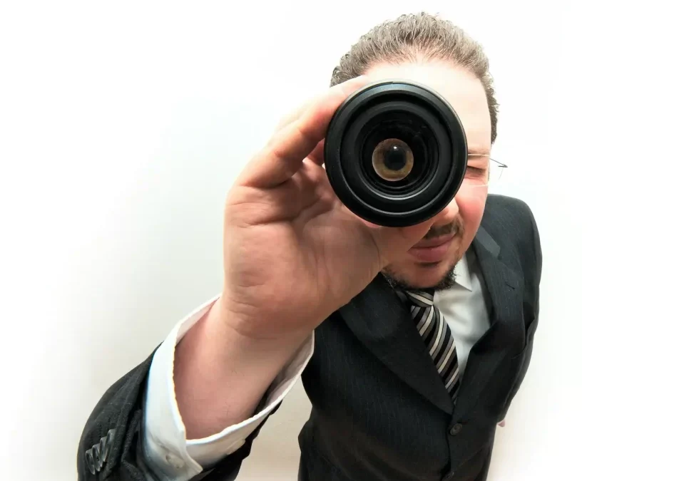 Hiring manager: 4 tips to spot and attract top talent